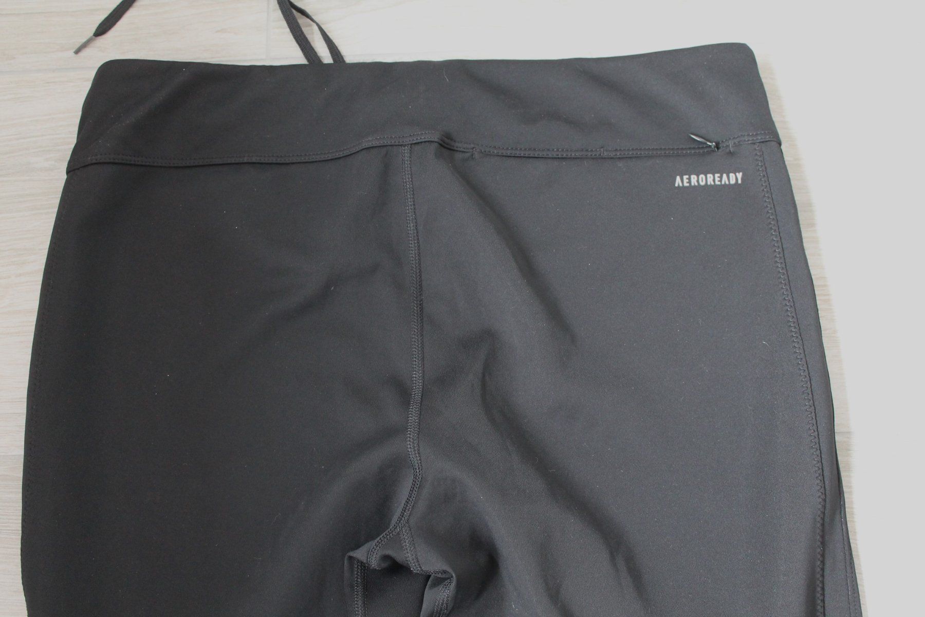 Adidas Leggings: Leggins de sport ADIDAS L – Usato da Chez-le-Bart venduto da jasse 3