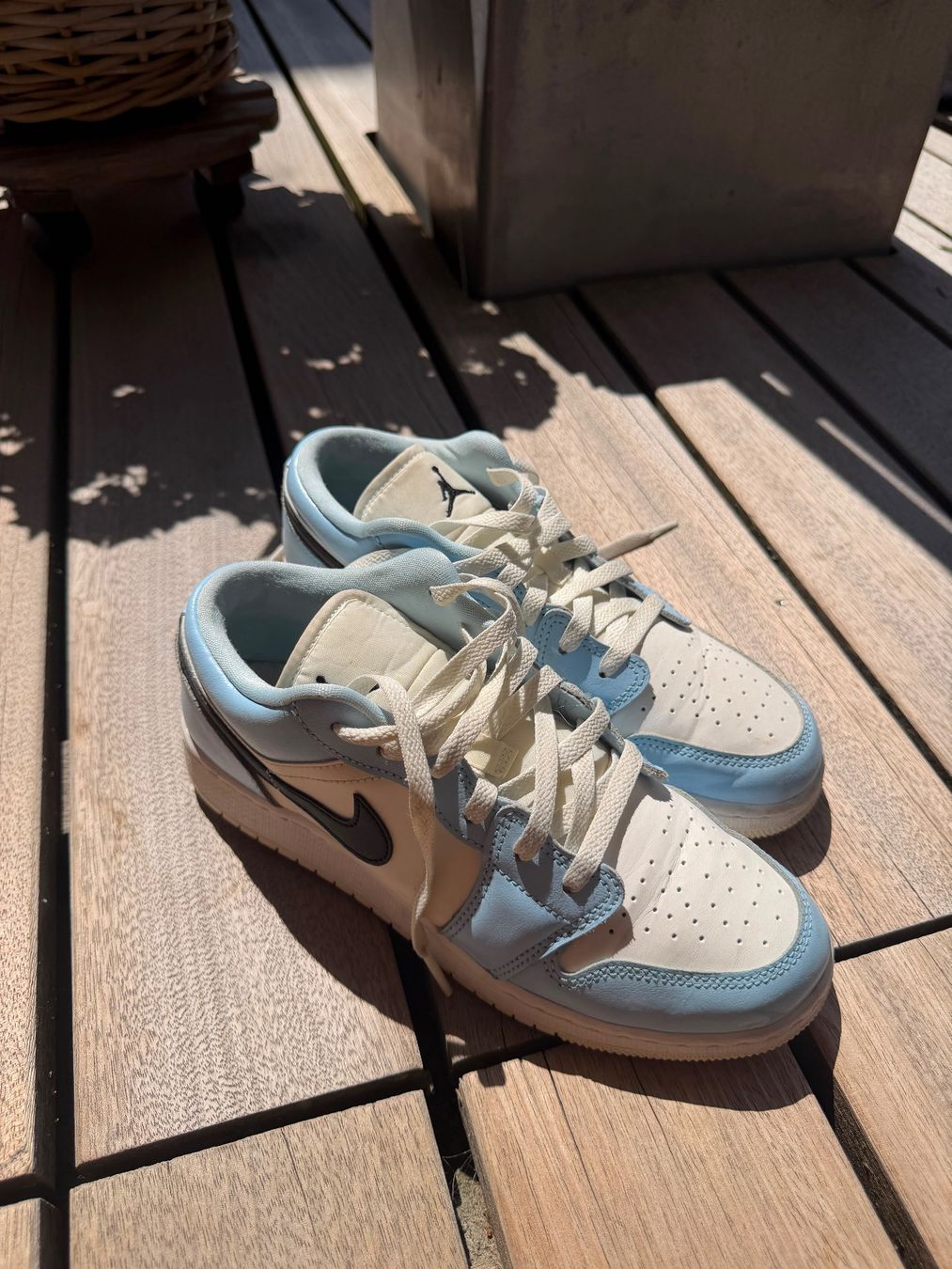 Nike Herrenschuhe: Nike Air Jordan 1 Low Sneaker Grösse 39 – Gebraucht aus Zürich von ale_5l6s 2