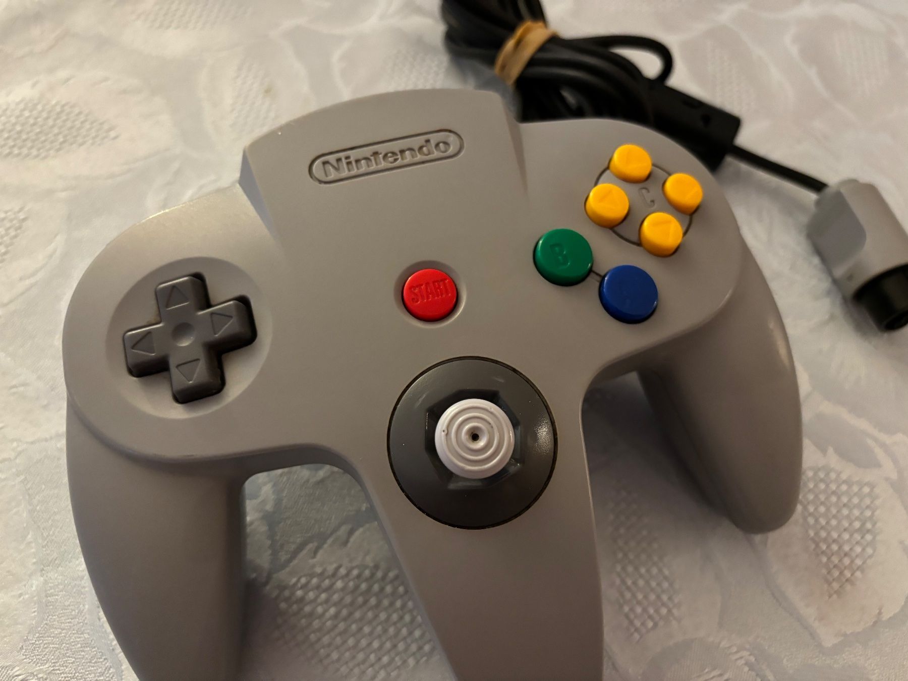 Controller: Original Nintendo 64 Controller – Usato da Frenkendorf venduto da Fionchen 1