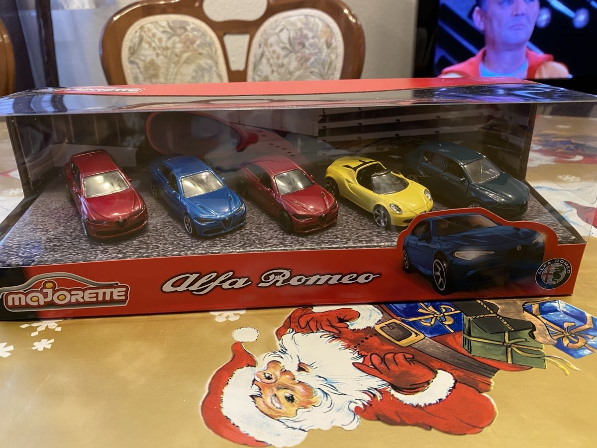 Alfa Romeo Modellini d'auto: Alfa Romeo – Nuovo e nell'imballaggio originale da St. Margrethen SG venduto da Alfista_159