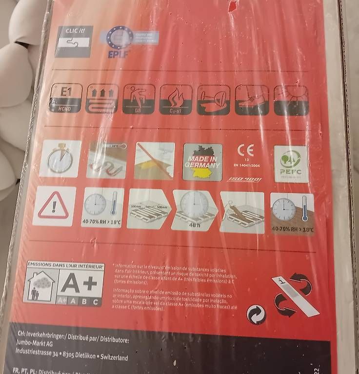 Bodenbeläge: Laminat Hellgrau Weissgrau 23m2 Preis pro m2 – Neu und originalverpackt aus St. Gallen von Umtausch01 1