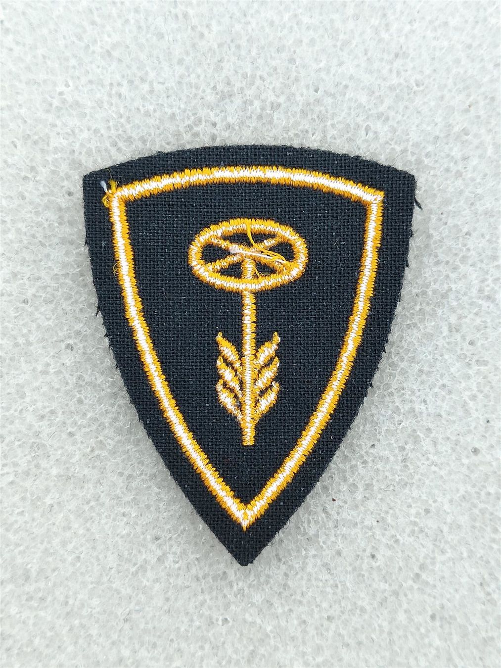 Placchette & Badge: Abzeichen Motorfahrer Ord. 95 Variante 7 – Usato da Bauma venduto da SwissMilitaria 1