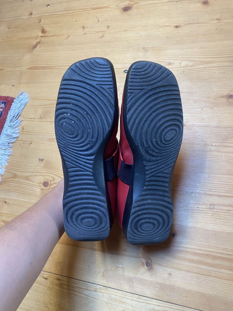 Scarpe da donna: Mega süsse Sommer Schuhen rot – Usato da Rehetobel venduto da Norea69 2