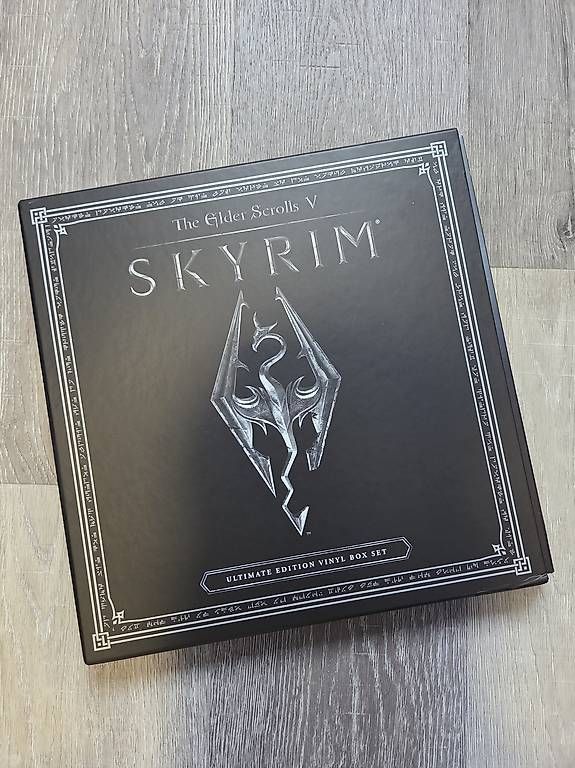 Giochi: Skyrim Limited Edition – Usato da cham venduto da stqst