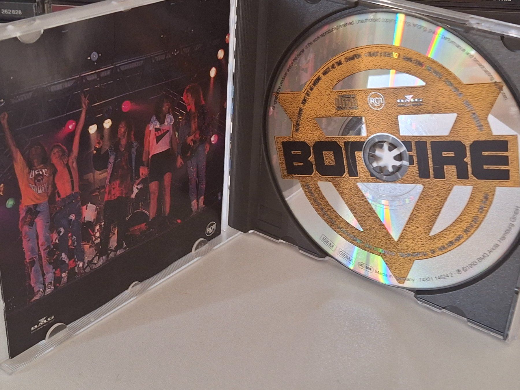 CD: CD BONFIRE -  Live The Best – Usato da Aarberg venduto da Jackup1 2