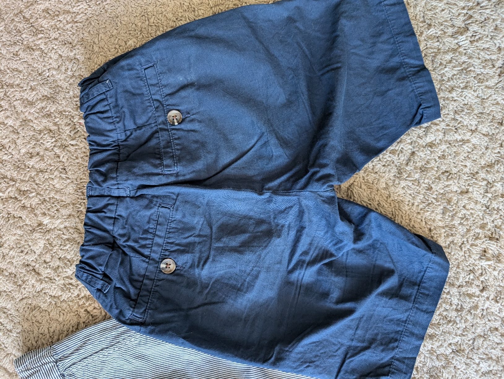 H&M Hosen: 2 Shorts, Gr. 128 – Gebraucht aus Winterthur von voan 2