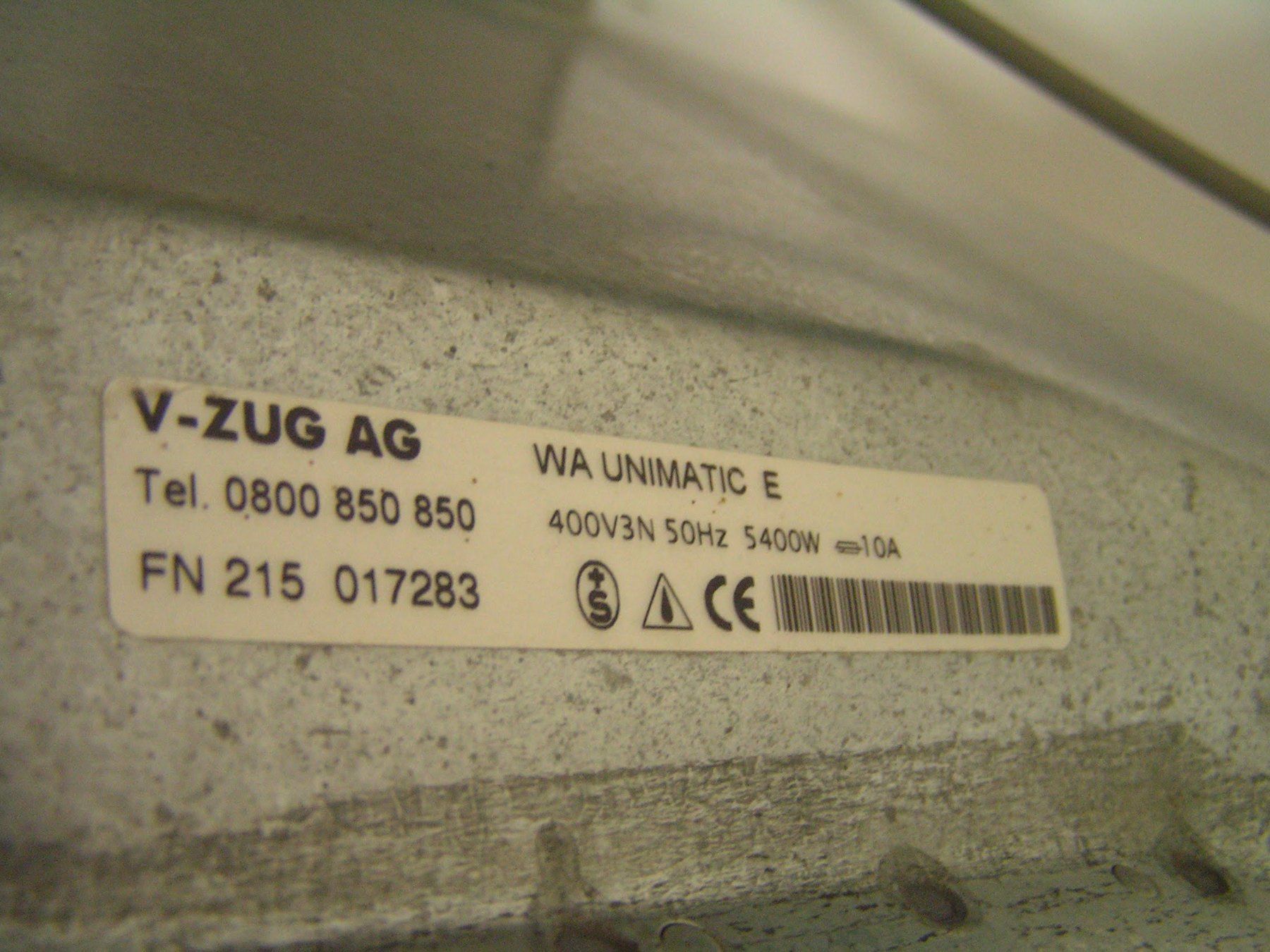 V-Zug Machines à laver: ZUG Unimatic E Waschmaschine mit oberer Beladung – D'occasion à Eschen par prowler43 4