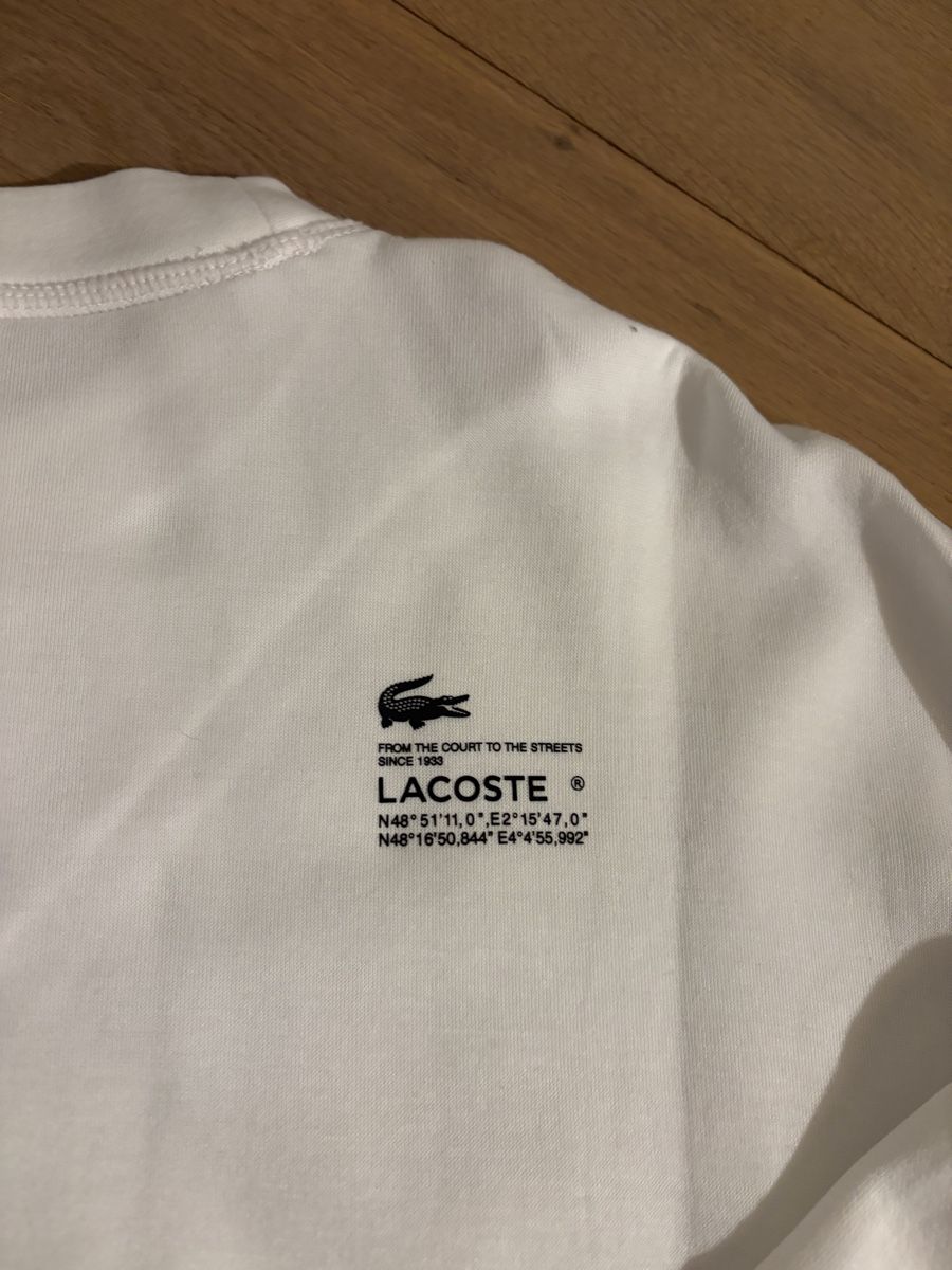 Lacoste Pullover & Sweatshirts: LACOSTE Oversized Fit Pullover Weiss Gr. 36 | Frische Frühli – Neu und originalverpackt aus Hünenberg See von Tower02 6