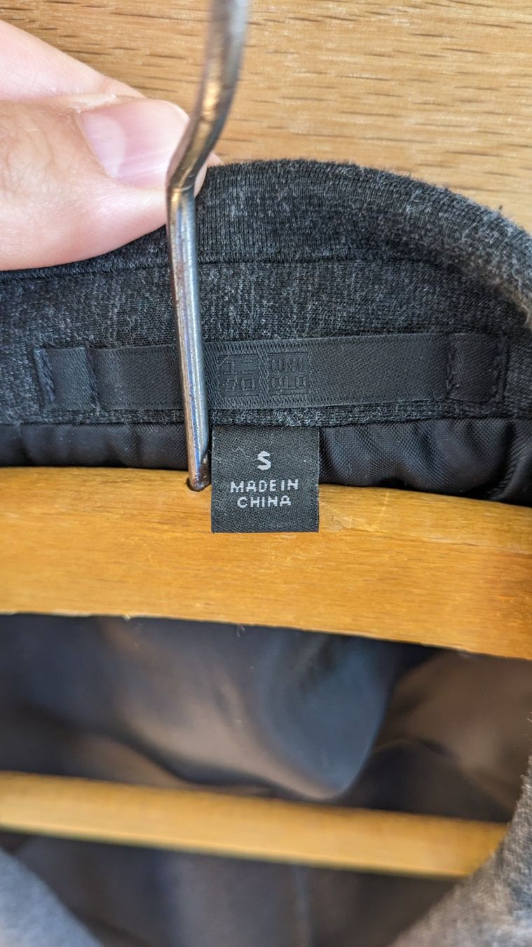 Uniqlo Giacche: Uniqlo Blazer Grösse S – Usato da Zürich venduto da broedl 3