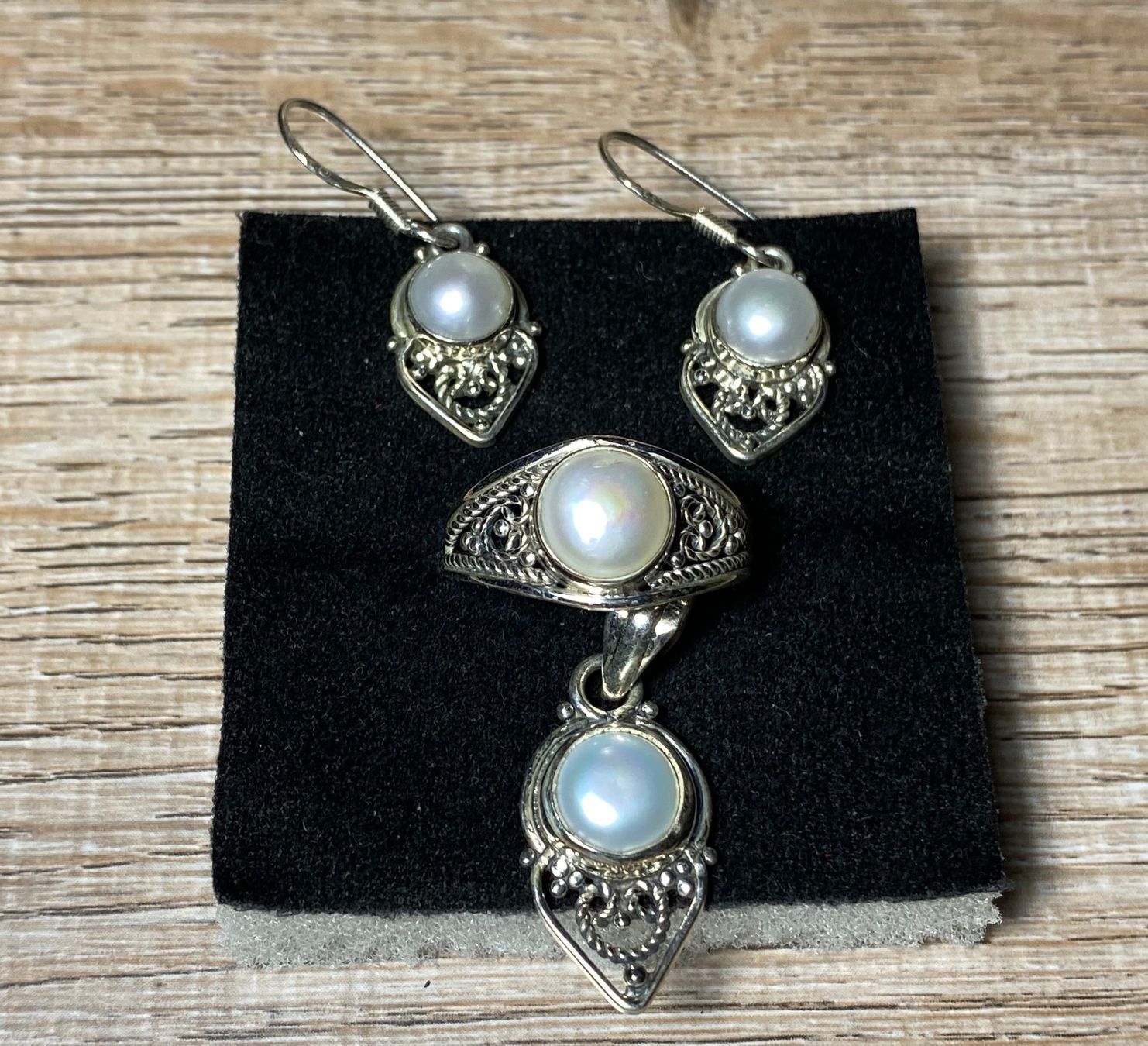 Anhänger: Schmuckset aus Silber 925 mit Süsswasserperlen – Neu und originalverpackt aus Laax von Kiki_Kingdom3
