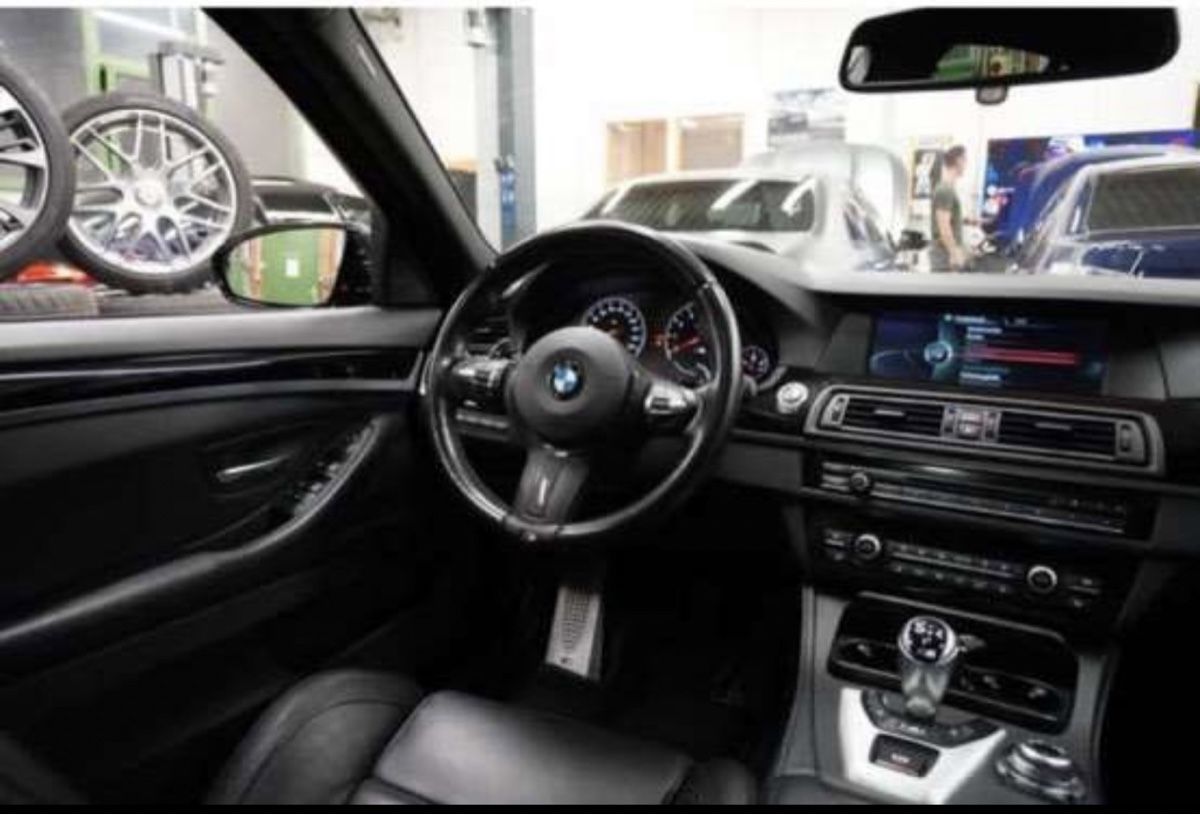 BMW Automobili: BMW M5 F10 – Usato da Sennwald venduto da ii_10 2