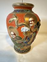 Satsuma Vase Japan handbemalt signiert ca. 16,3cm hoch