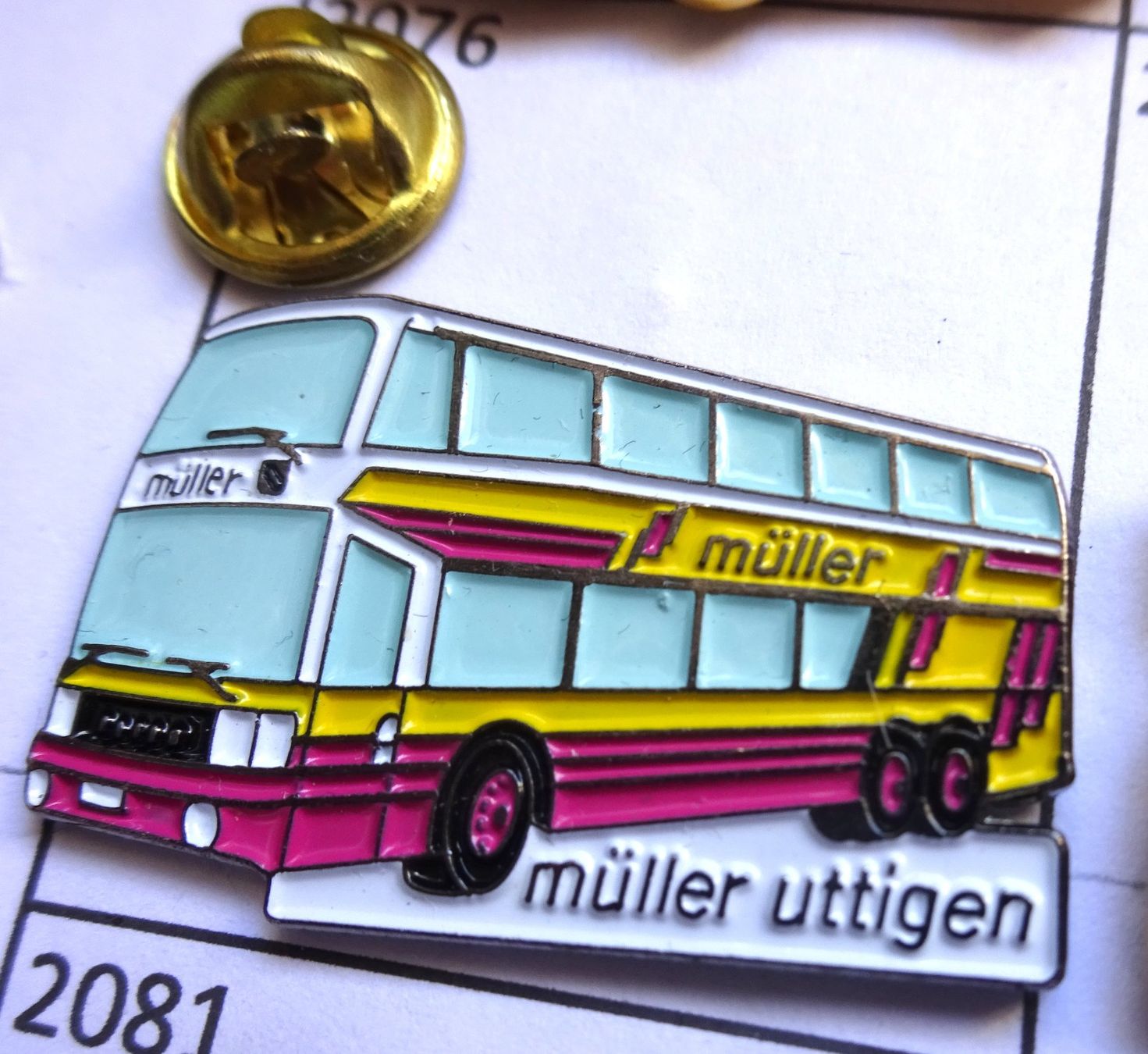 Placchette & Badge: Pin Bus Müller Uttigen Car – Usato da Utzenstorf venduto da BUtter81