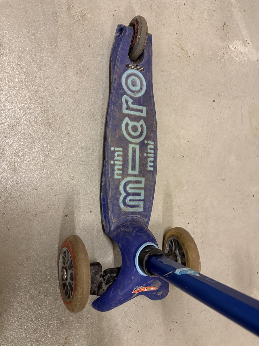 Micro Kickboard: Micro Mini Tretroller, lila, gebraucht, ohne bremse – D'occasion à Lenzburg par Reniss_ 2