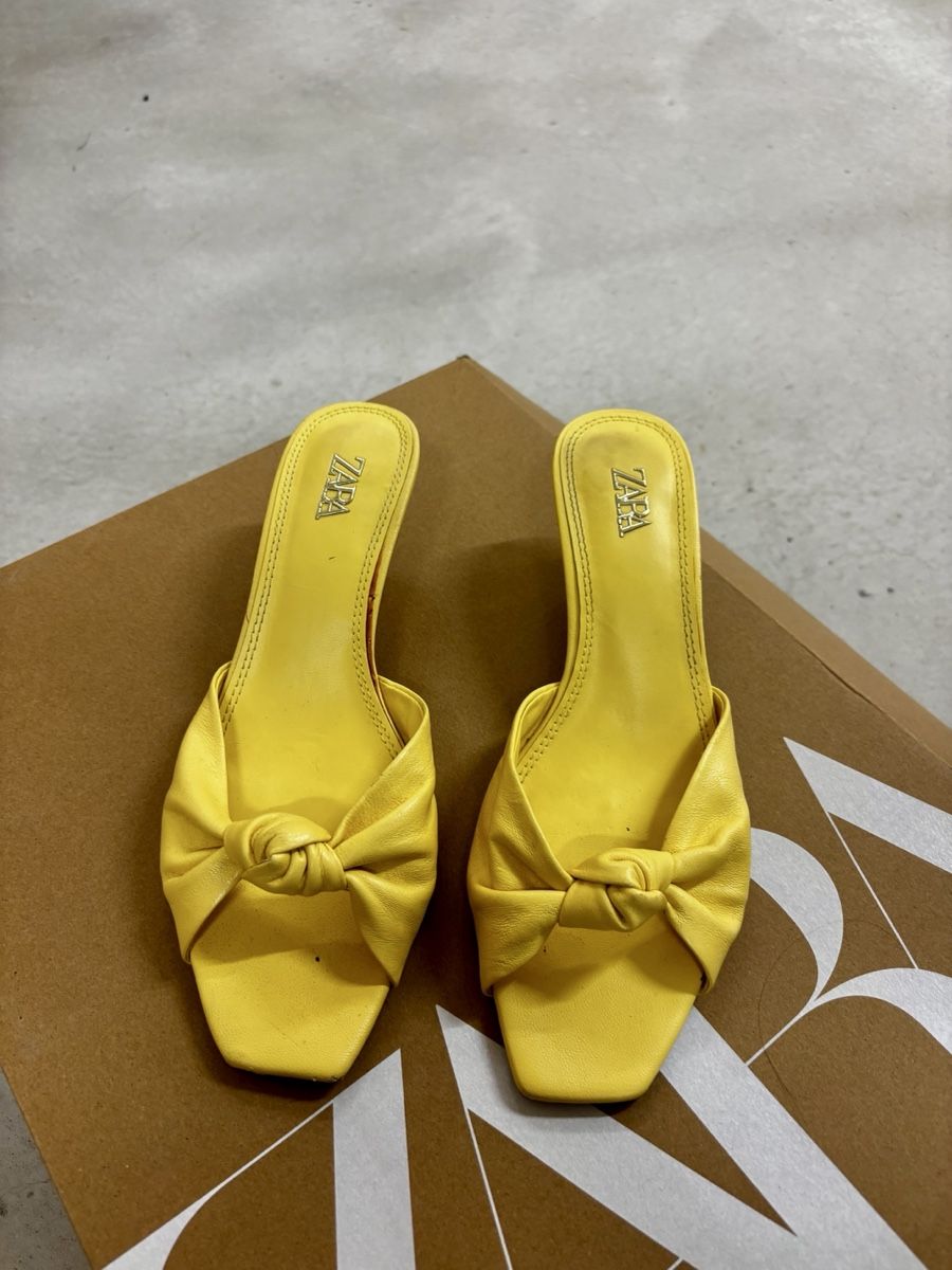 Zara Scarpe da donna: Pantoletten mit Knoten – Usato da Zürich venduto da nowaistplease