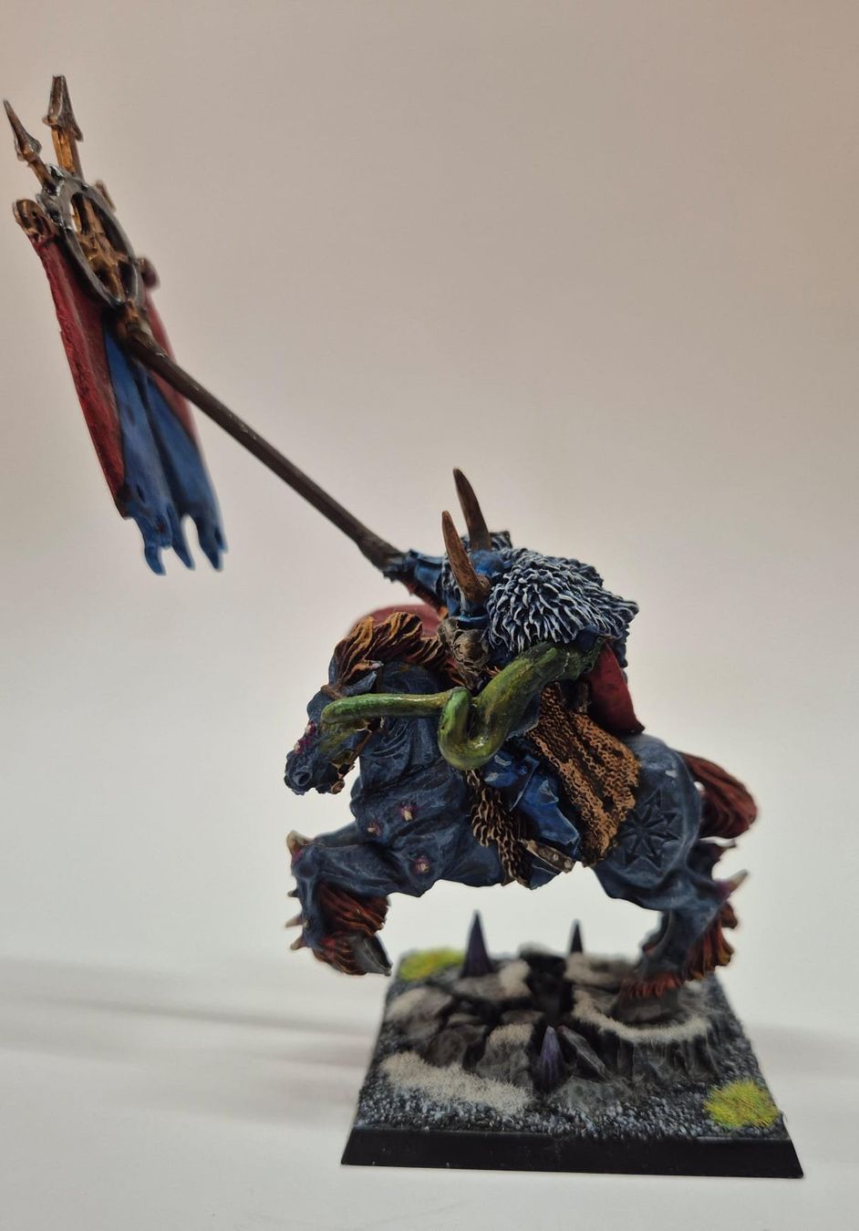 Modellbausätze & Standmodelle: Umgebauter Archaon Warhammer – Gebraucht aus Möhlin von Quegger 1