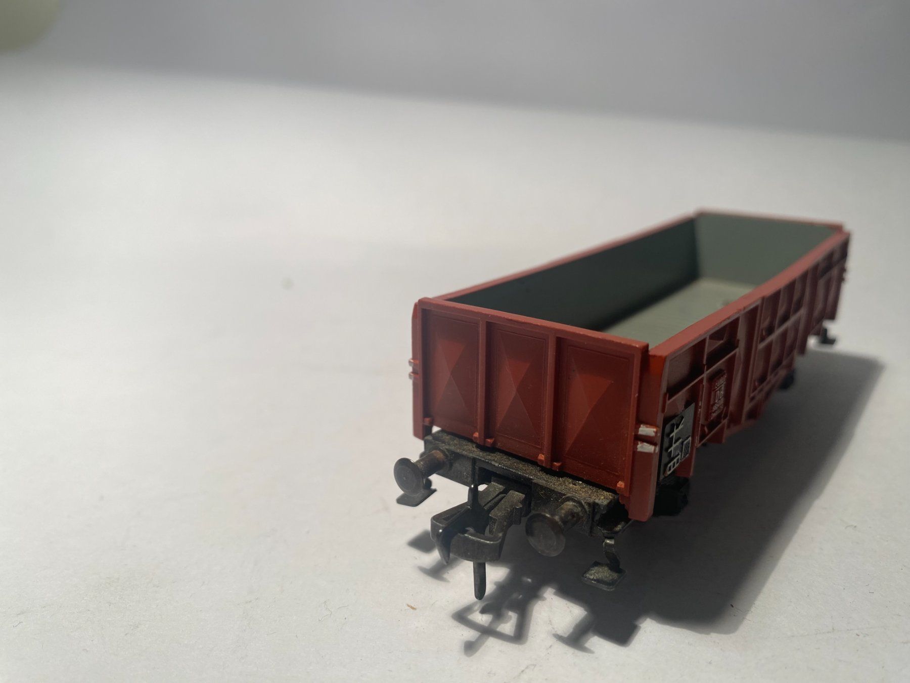 Fleischmann Modelleisenbahnen: Fleischmann, Offener Güterwagen DB braun, DC Achsen – Gebraucht aus Buchrain von Modellbahn11 3