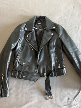 ZARA Lederjacke Damen schwarz Grösse XS guter Zustand