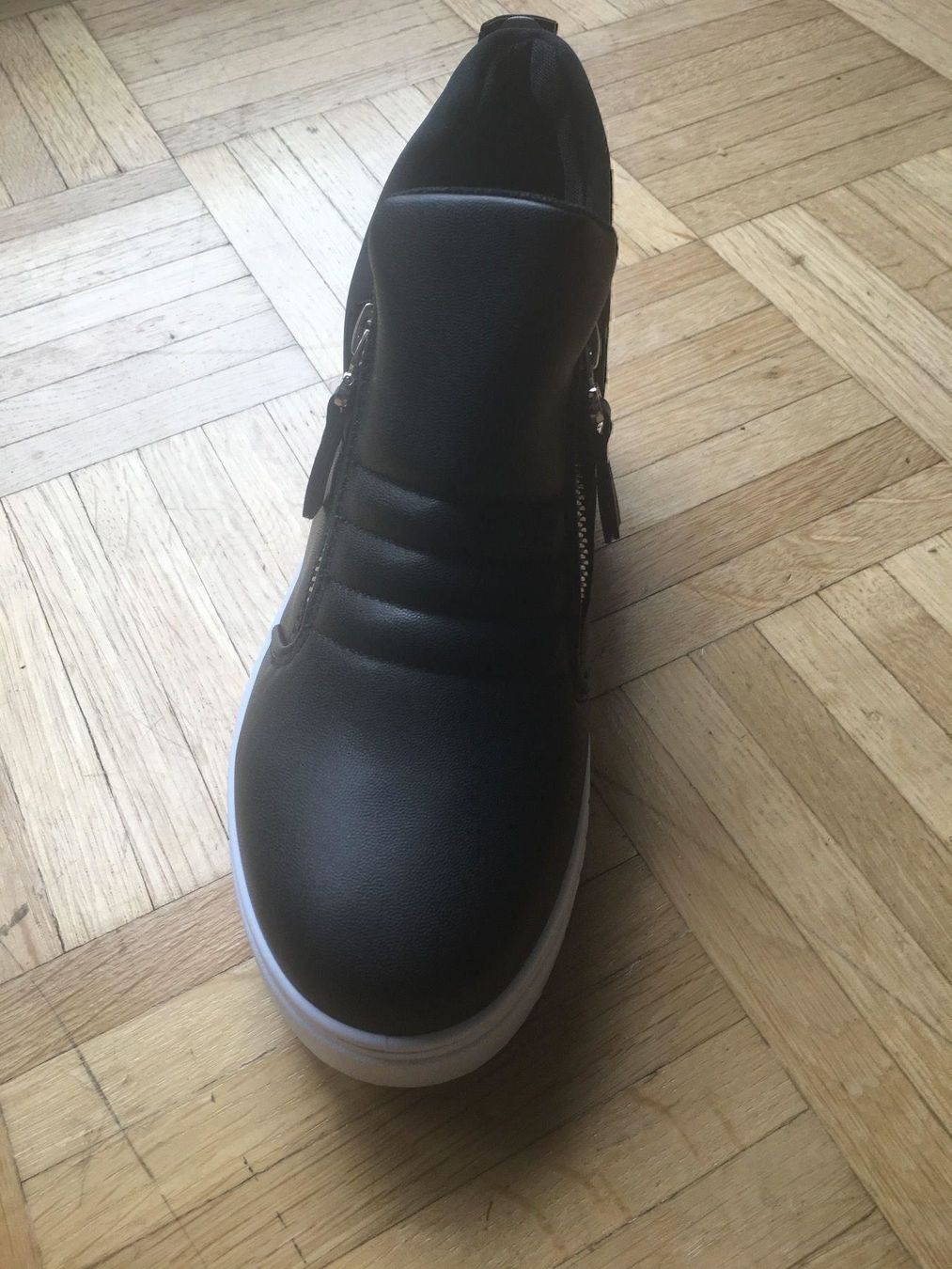 Scarpe da donna: Baskets noires love – Nuovo e nell'imballaggio originale da Petit-Lancy venduto da mina222 1