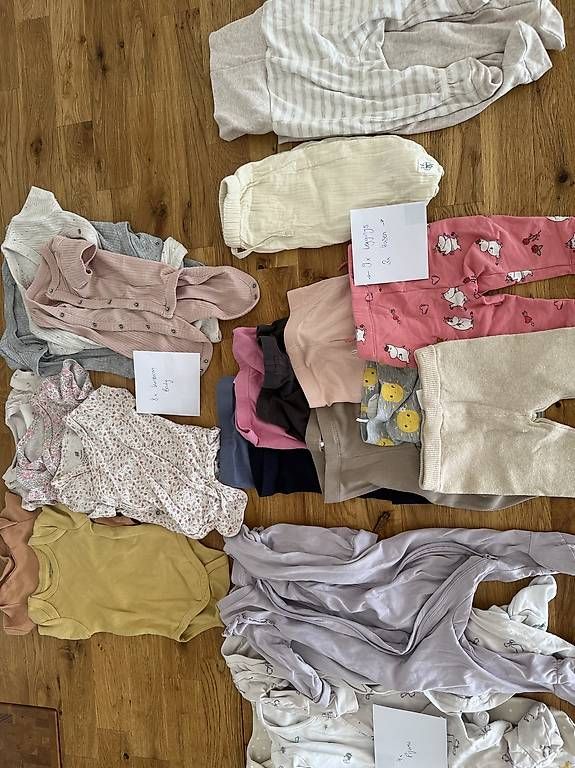 Kleiderpakete & -sets: Div. Babykleider 3-6 Monate – Gebraucht aus Muri AG von tiffer26