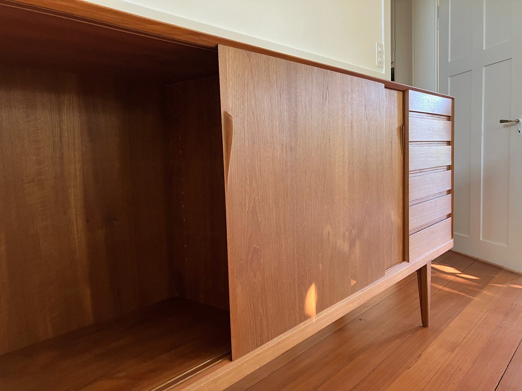 Cassettiere: Danish Teak Sideboard von Rosengren Hansen – Usato da Winterthur venduto da MartinaT 4
