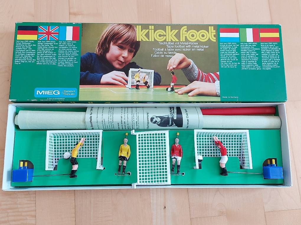 Giochi: Altes Tipp Kick Spiel – Usato da Rapperswil BE venduto da Shelbygt 4