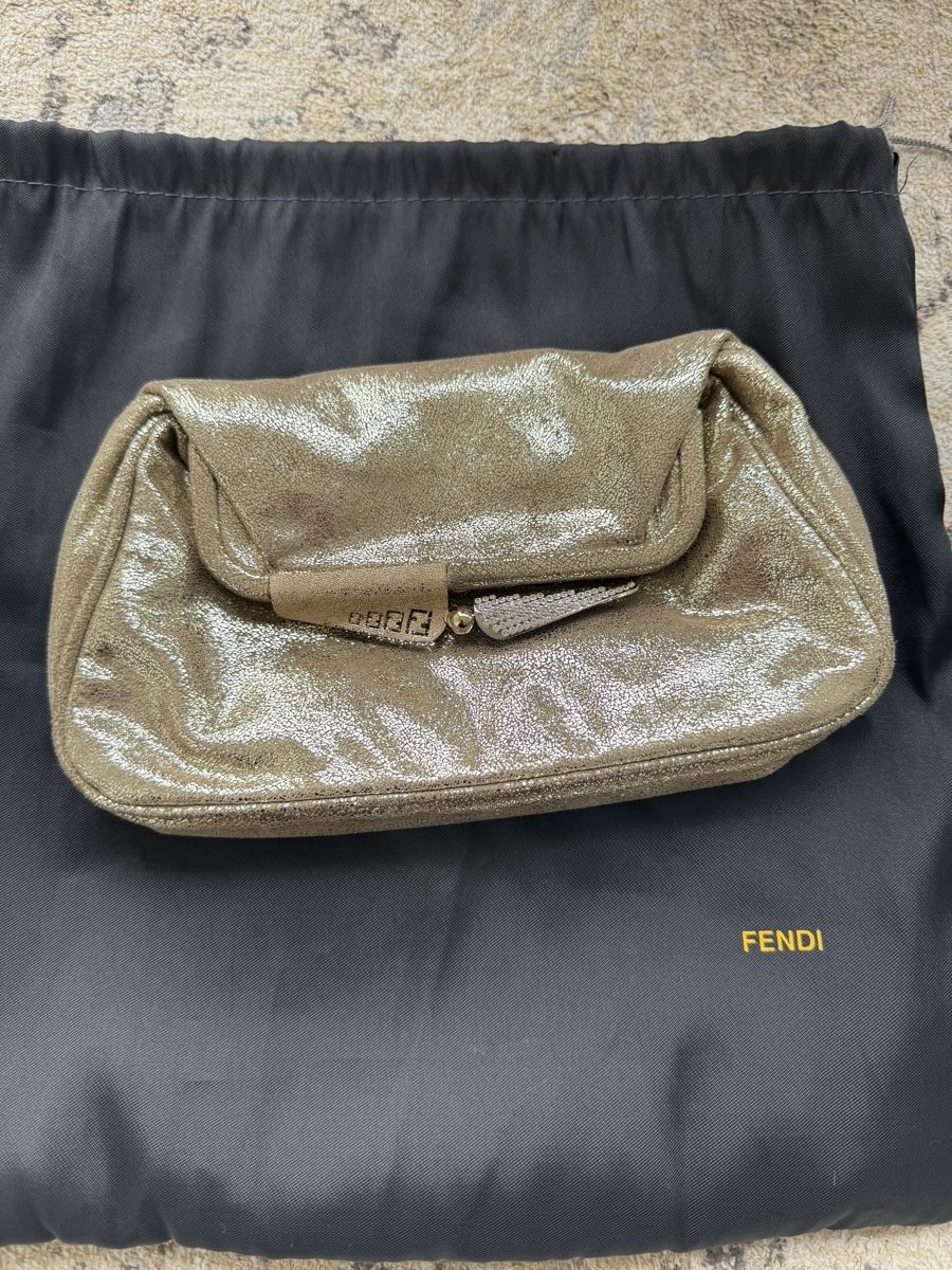 Fendi Taschen für Damen: FENDI Fold Over Evening Bag – Gebraucht aus Kilchberg ZH von roz_qcj7