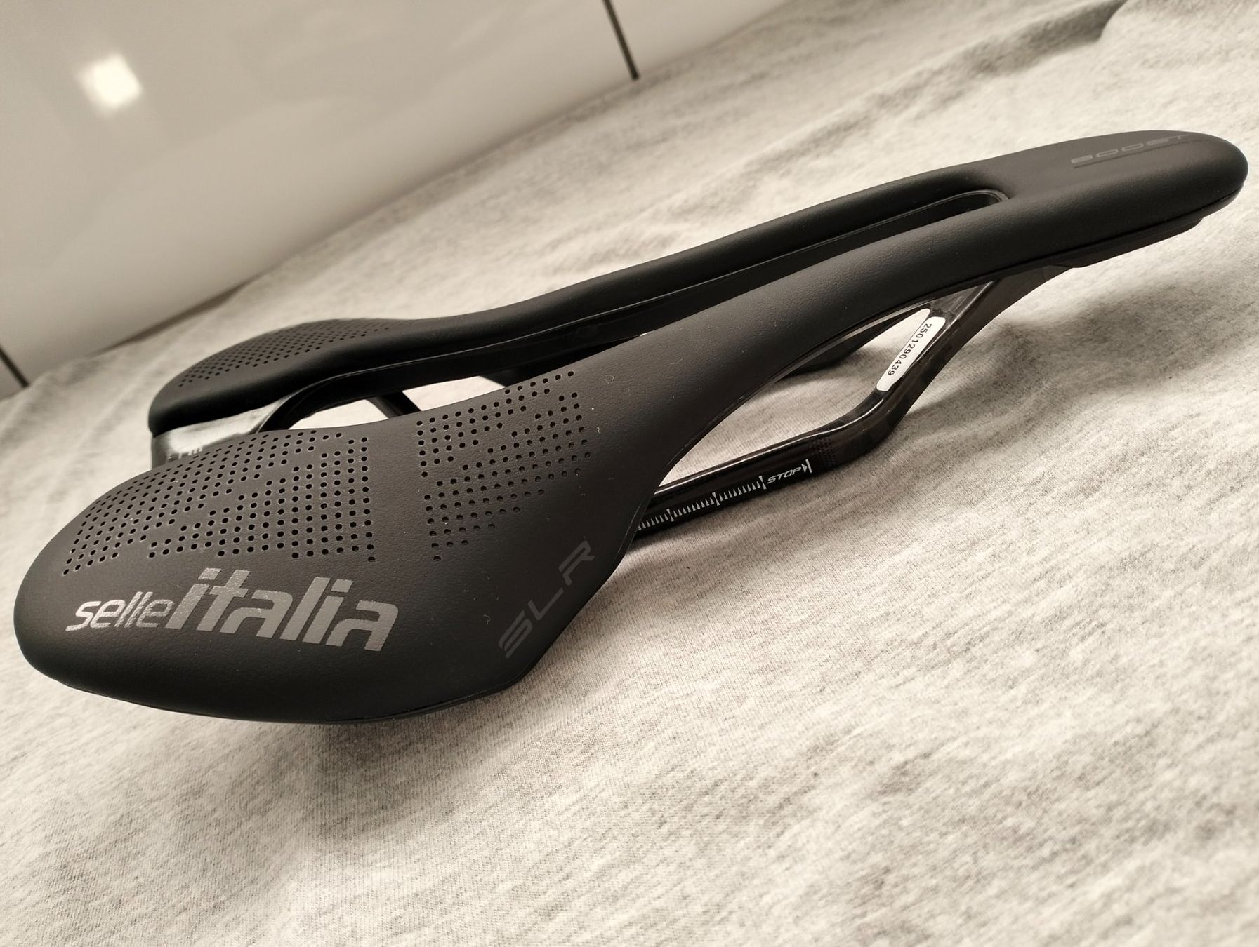 Selle Italia Pezzi di ricambio: SLR Boost Kit Carbonio Superflow (122g) – Usato da Uster venduto da KarlZH 3