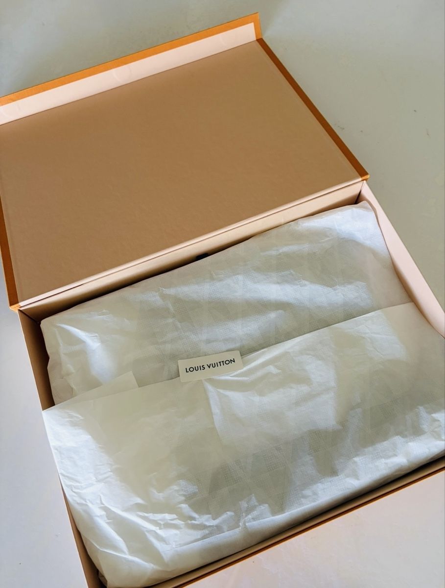Louis Vuitton Foulard & Sciarpe: Louis Vuitton Cashmere Schal – Usato da Etoy venduto da Diadefin 2