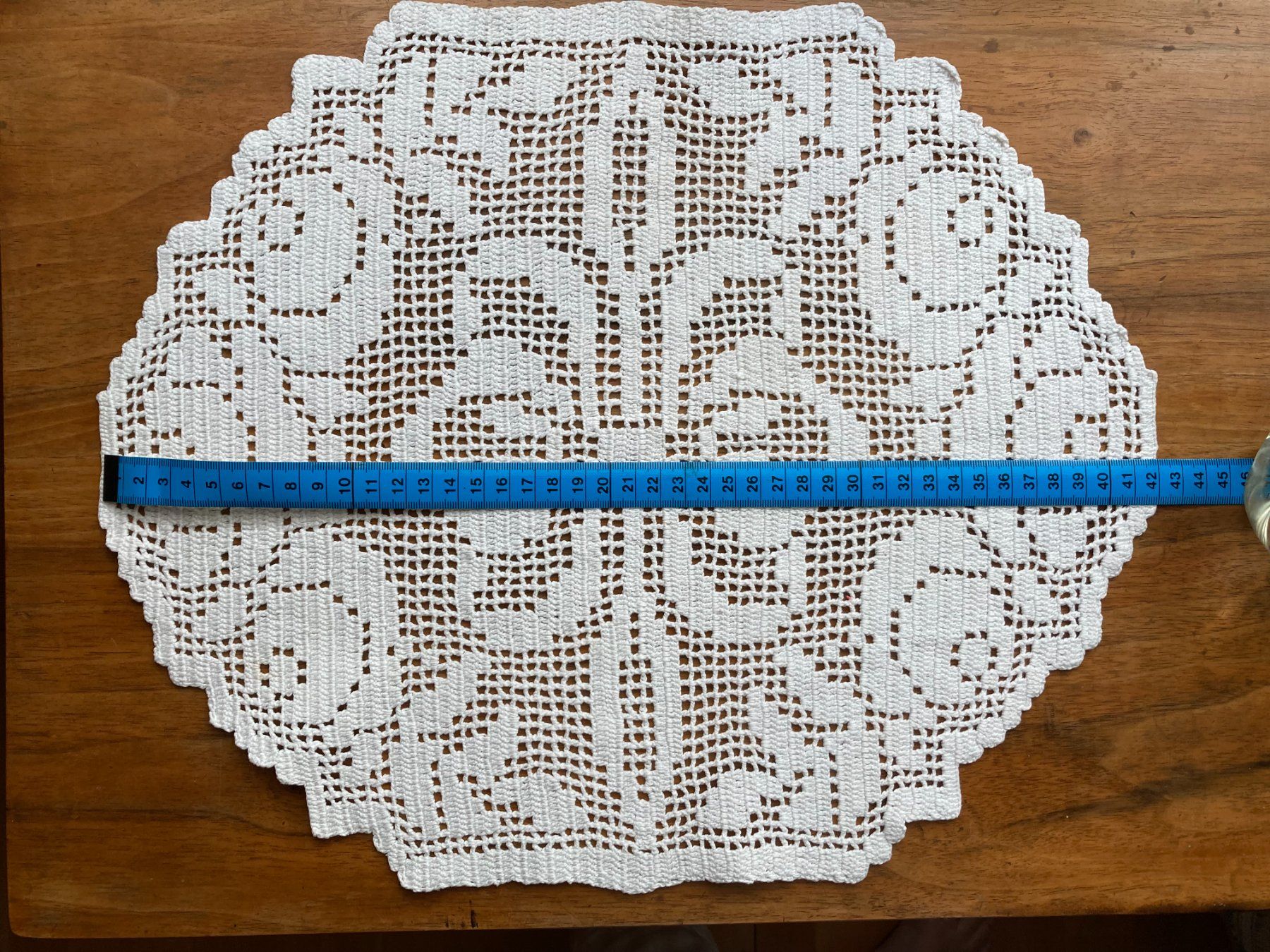 Tutte le decorazioni: Spitzendeckchen Häkeldeckchen Untersetzer  42x35 cm – Usato da Subingen venduto da Etageren 2