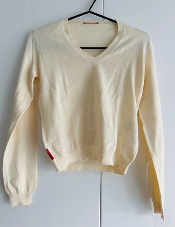 Top ❤️‍🔥 Prada Pullover S (IT 40)-Farbe Butter mit Cashmere