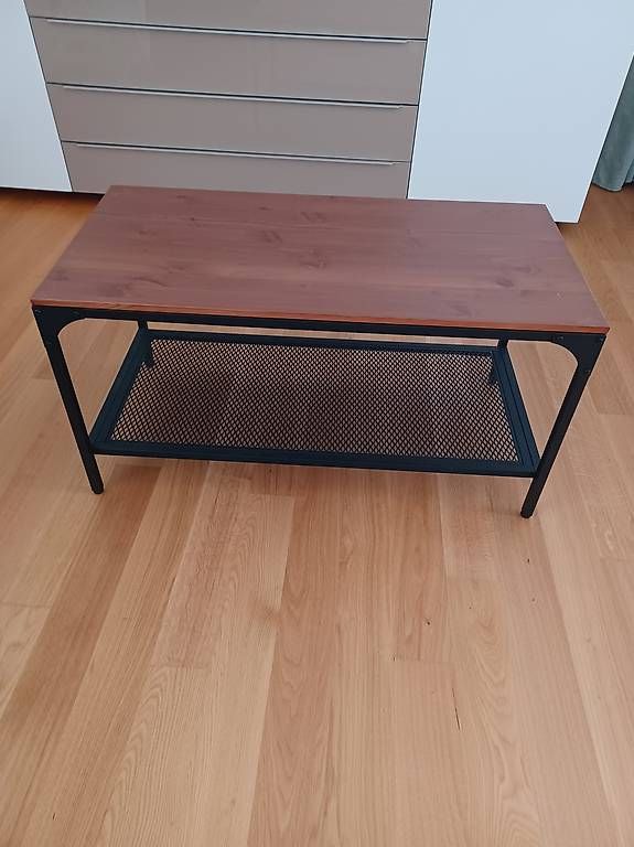 Tables: Couchtisch  – D'occasion à Wallisellen par dan_g9vc
