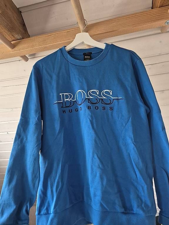 Maglioni & Felpe: Blauer Hugo Boss Pullover – Usato da Niedergösgen venduto da k.i.n.g.13 1