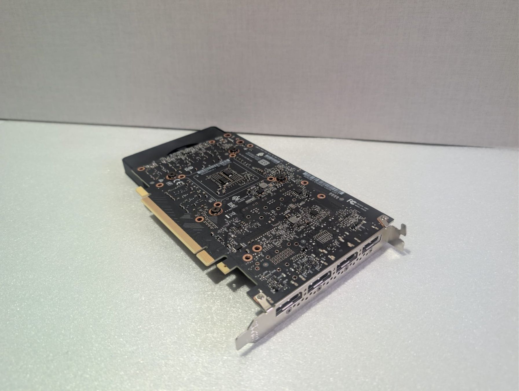 Nvidia Grafikkarten: NVIDIA Quadro P2200 – Gebraucht aus Hendschiken von Sillii 1