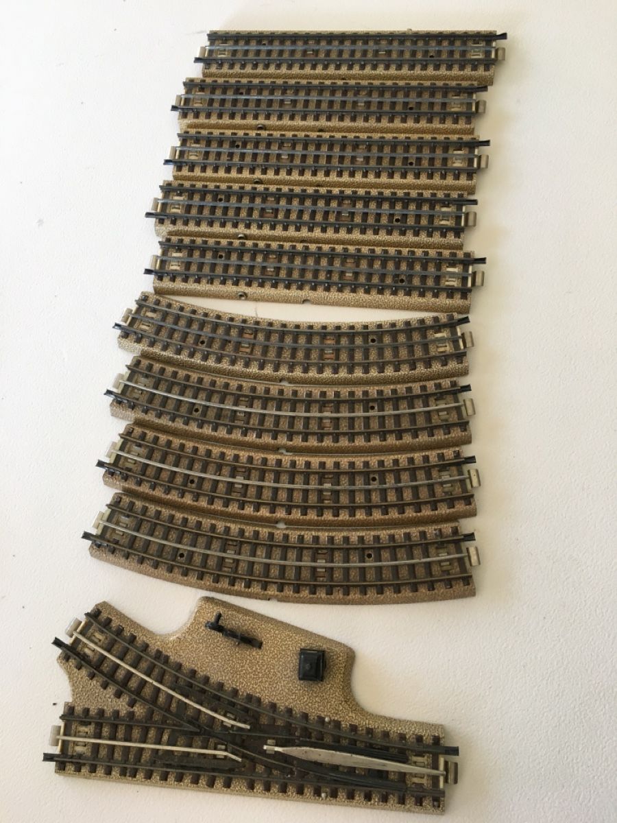 Märklin Modellini di ferrovie: Märklin Schienen H0 – Usato da Grellingen venduto da Toyhamster