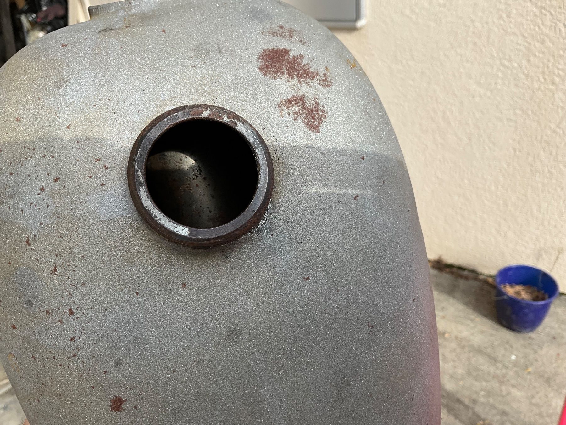 Sonstiges Fahrzeugzubehör: Mofa Tank - Model nicht bekannt – Defekt aus Nussbaumen AG von Mustang66 3