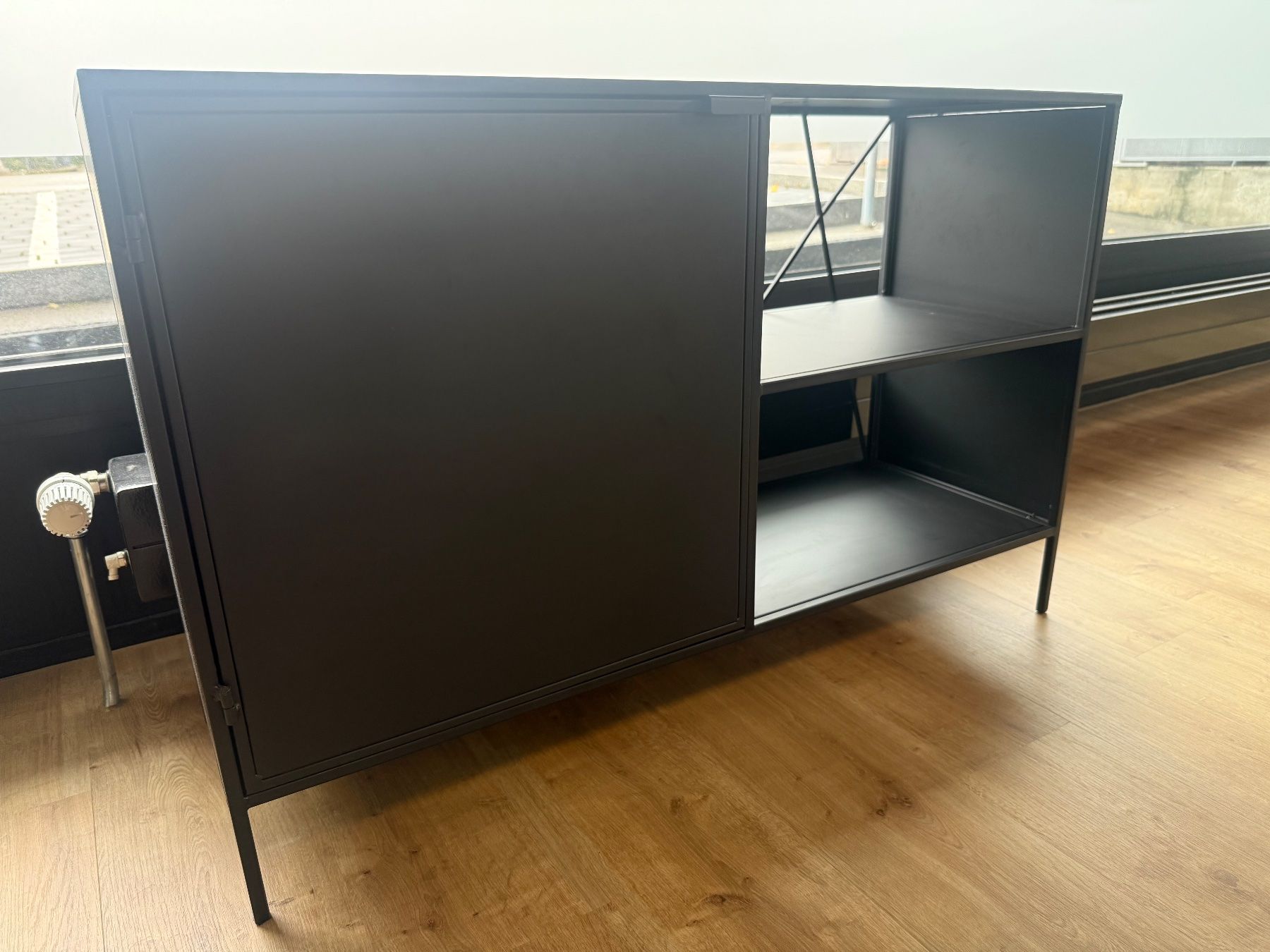 Maisons du monde Cassettiere: Sideboard/Kommode aus schwarzem Metall – Usato da Kreuzlingen venduto da inf_scj6 1