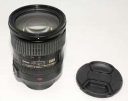 Nikon AF-S Nikkor 3.5-5.6/18-200mm VR mit Geräusch!  2330/66
