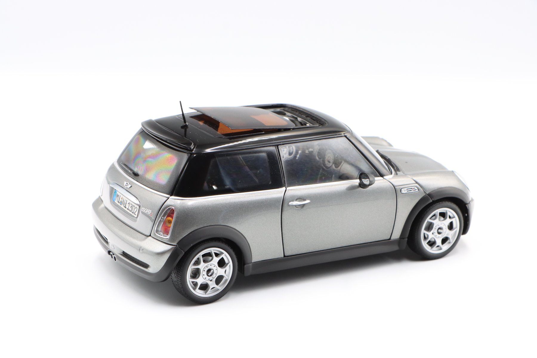 Cooper Modellautos: Mini Cooper S 2002 1:18 Kyosho – Neu (gemäss Beschreibung) aus Bühl b.Aarberg von modelldiecast 5