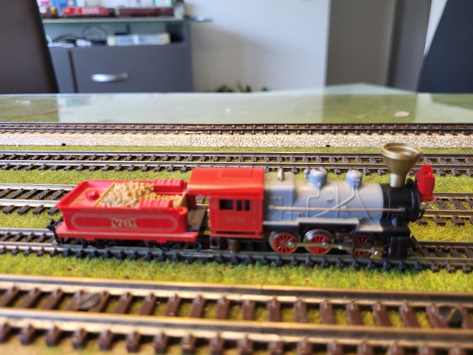 Modellini di ferrovie: Kato ? Dampflok 76 Analog Spur N – Usato da Pfäffikon SZ venduto da abschleppfahrzeug