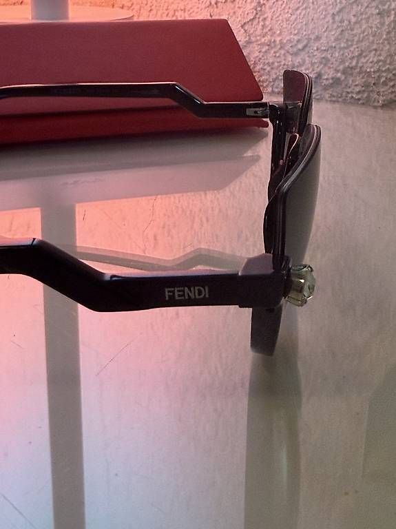Occhiali & Lenti: Fendi Sonnebrille  – Usato da Erlinsbach SO venduto da VWV1 1