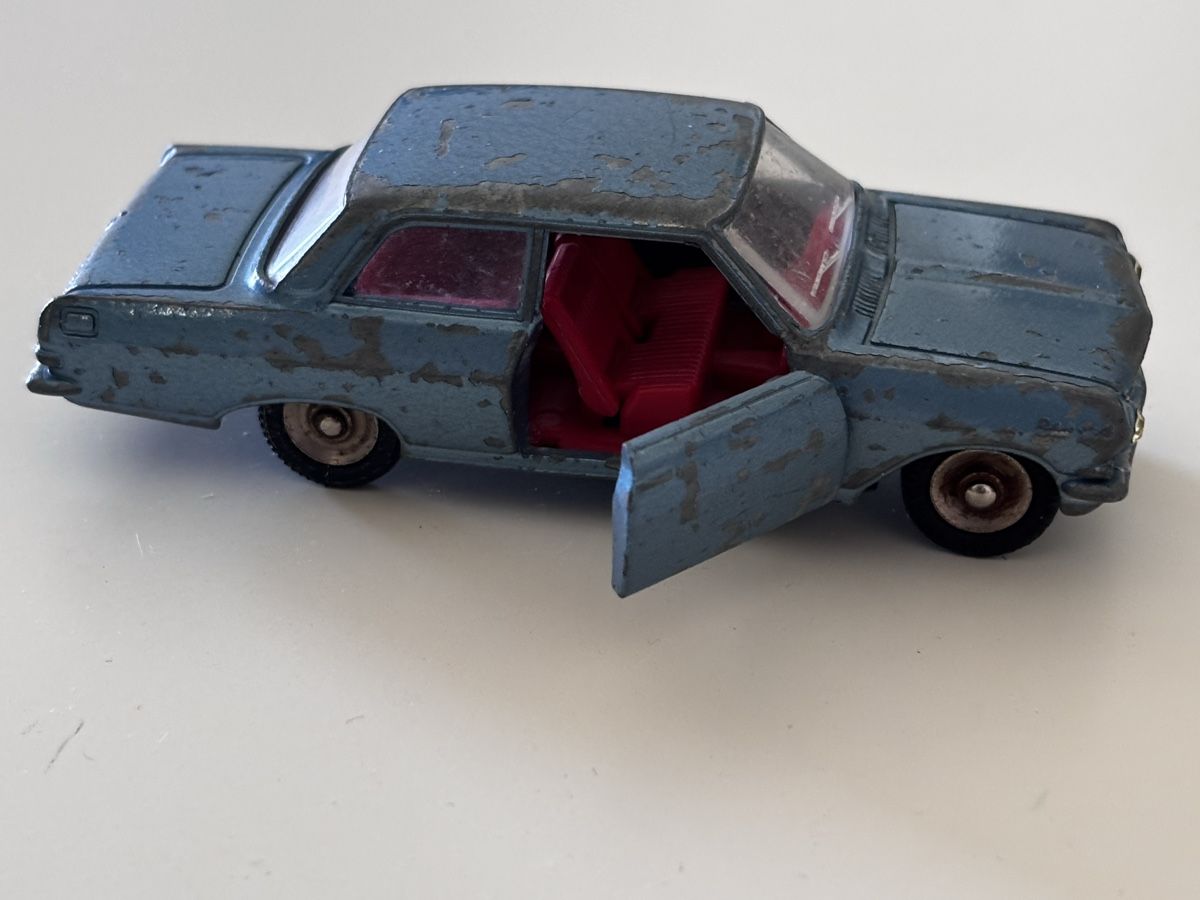 Dinky Toys Modellini d'auto: Opel Dinky Toys – Usato da Lausanne venduto da pabernard 3