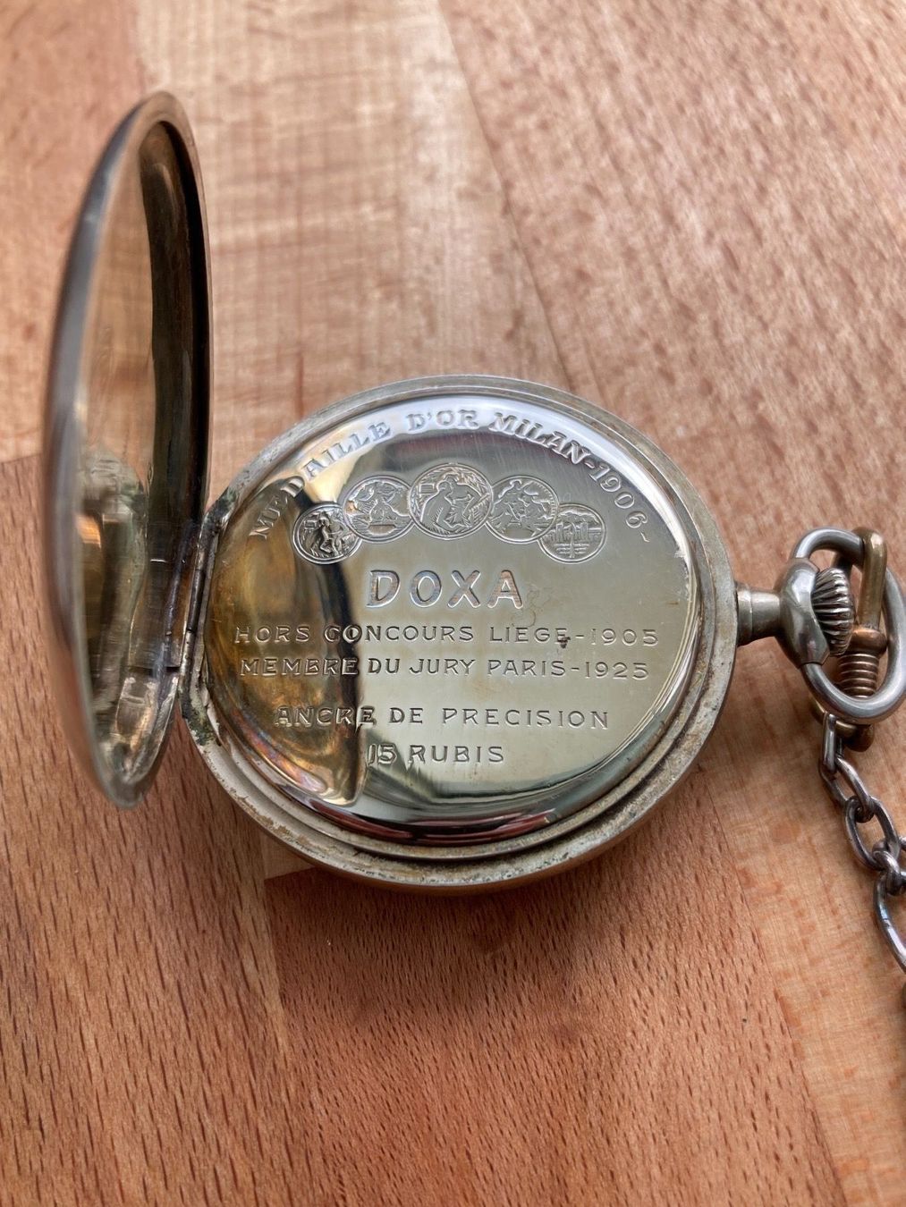 Doxa Orologi: Doxa Anti Magnetic – Usato da Zollikofen venduto da Comcast 4