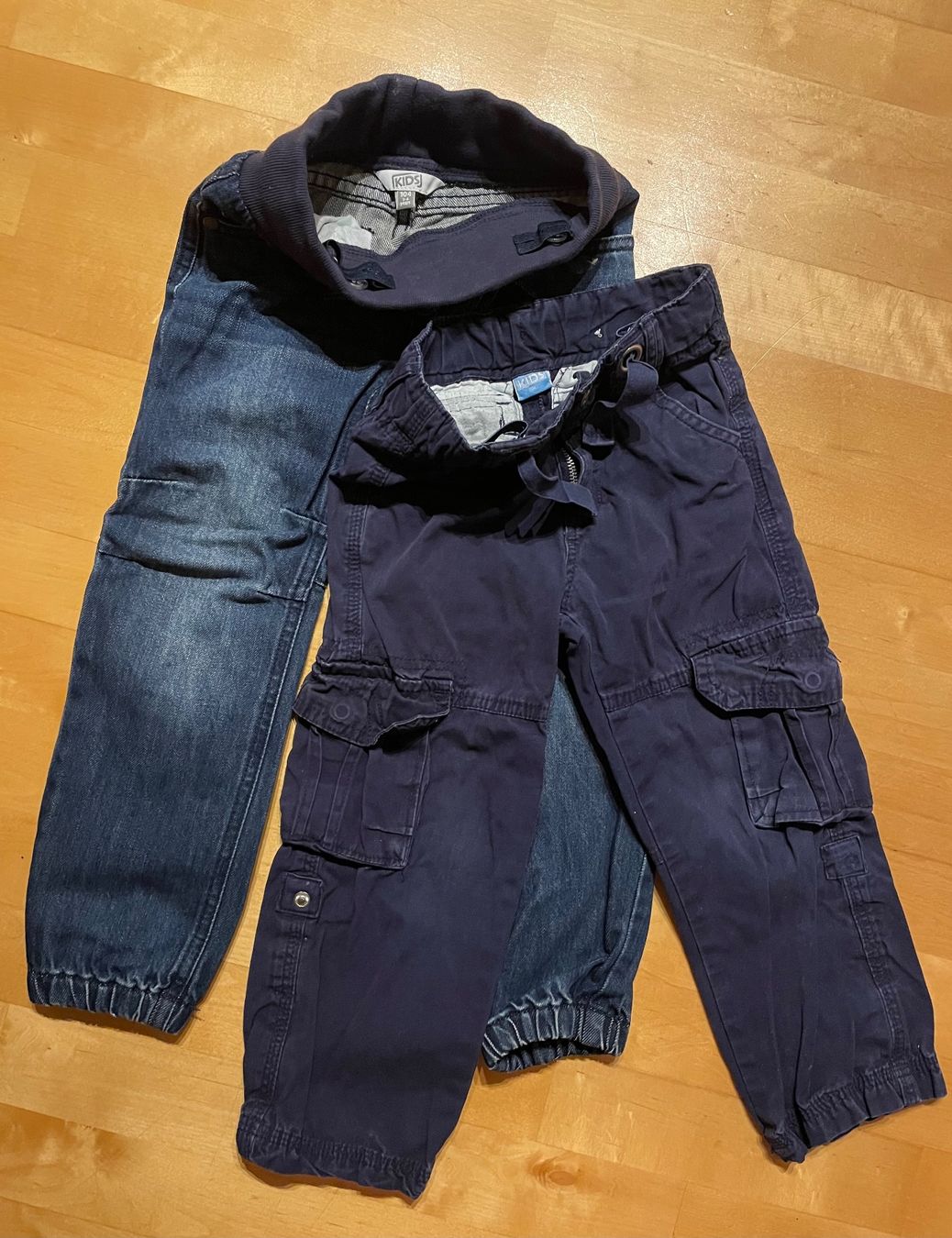 Lotti & Set di vestiti: Kleiderpaket Gr 104 Herbst/ Winter – Usato da Hüntwangen venduto da fra_7nd2 1
