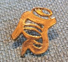 E713 - Pin Goldiges Zeichen ? oder Kunst
