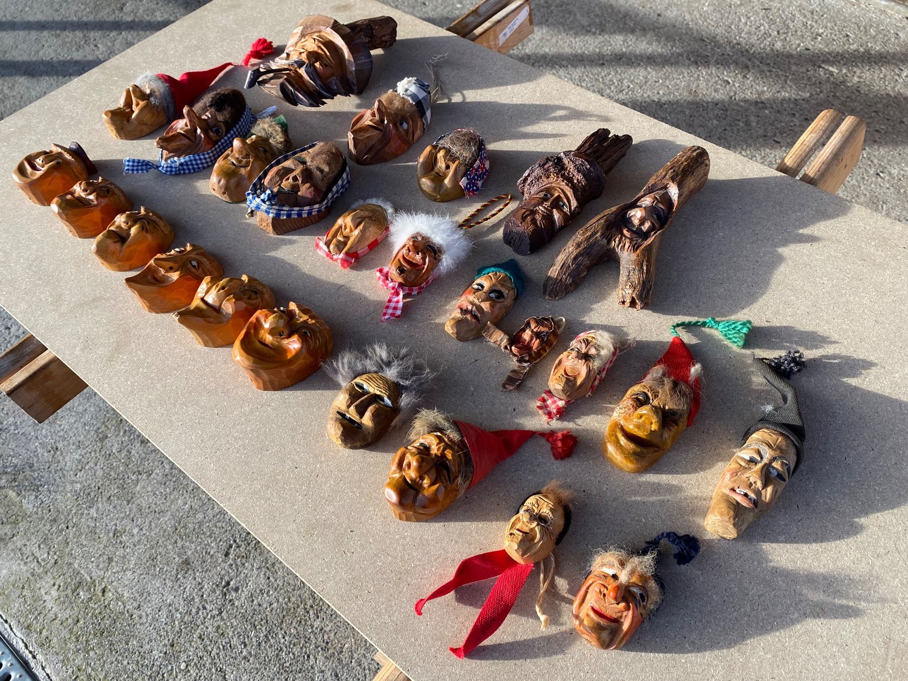 Sonstige Antiquitäten & Kunst: schöne Krienser Holzmasken – Gebraucht aus Feldbach von Olive1 4