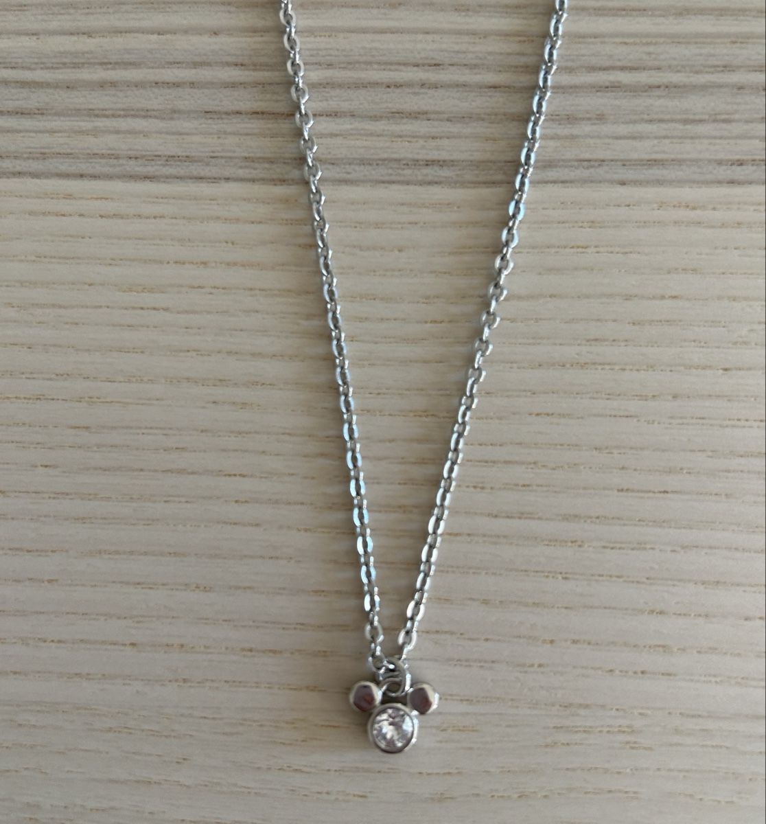 Colliers: Collier Disney avec Mickey – Neuf (Voir description) à St-Sulpice VD par med_9mc9