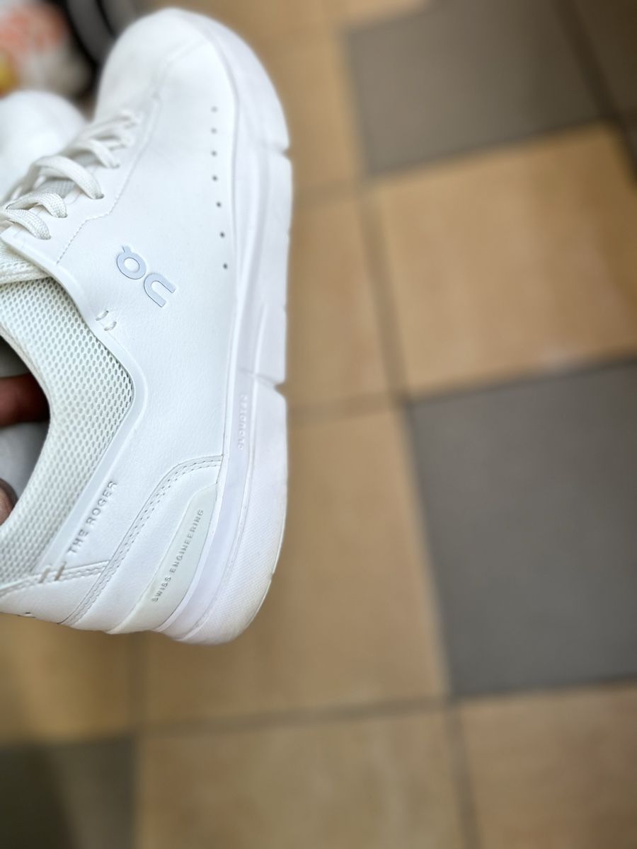 On Scarpe da uomo: On Cloud Schuhe "The Roger Advantage" WIE NEU – Usato da Kriens venduto da Ileriadiamore 1