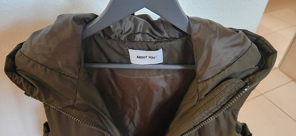 Gilet & Giacche senza maniche: Weste About You, Gr. L/XL – Nuovo e nell'imballaggio originale da Willerzell venduto da abueh 1