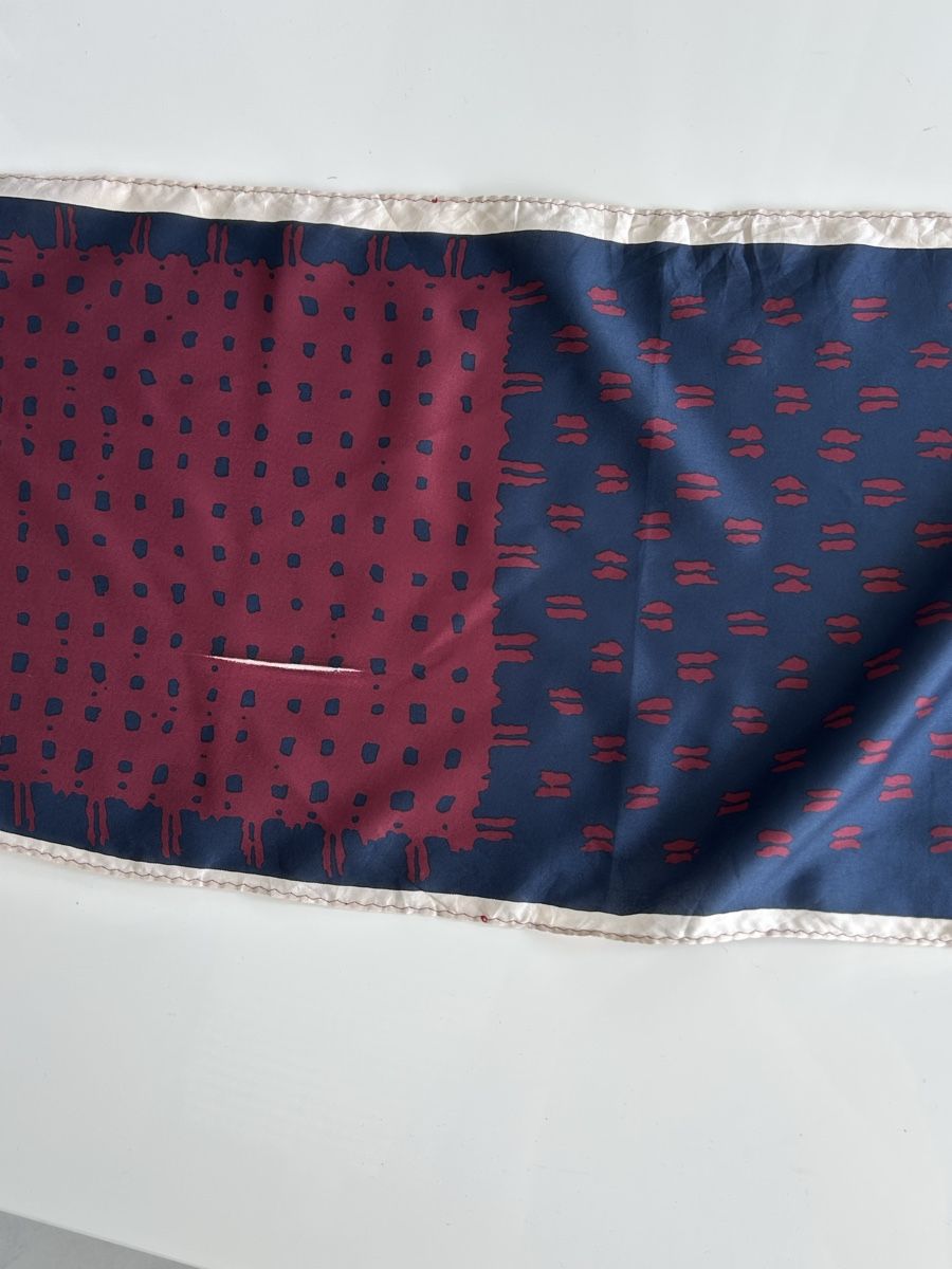 Foulards, Tücher & Schals: Scarf patterned silk navy blue white red – Neu (gemäss Beschreibung) aus Saland von ele_vc96 2